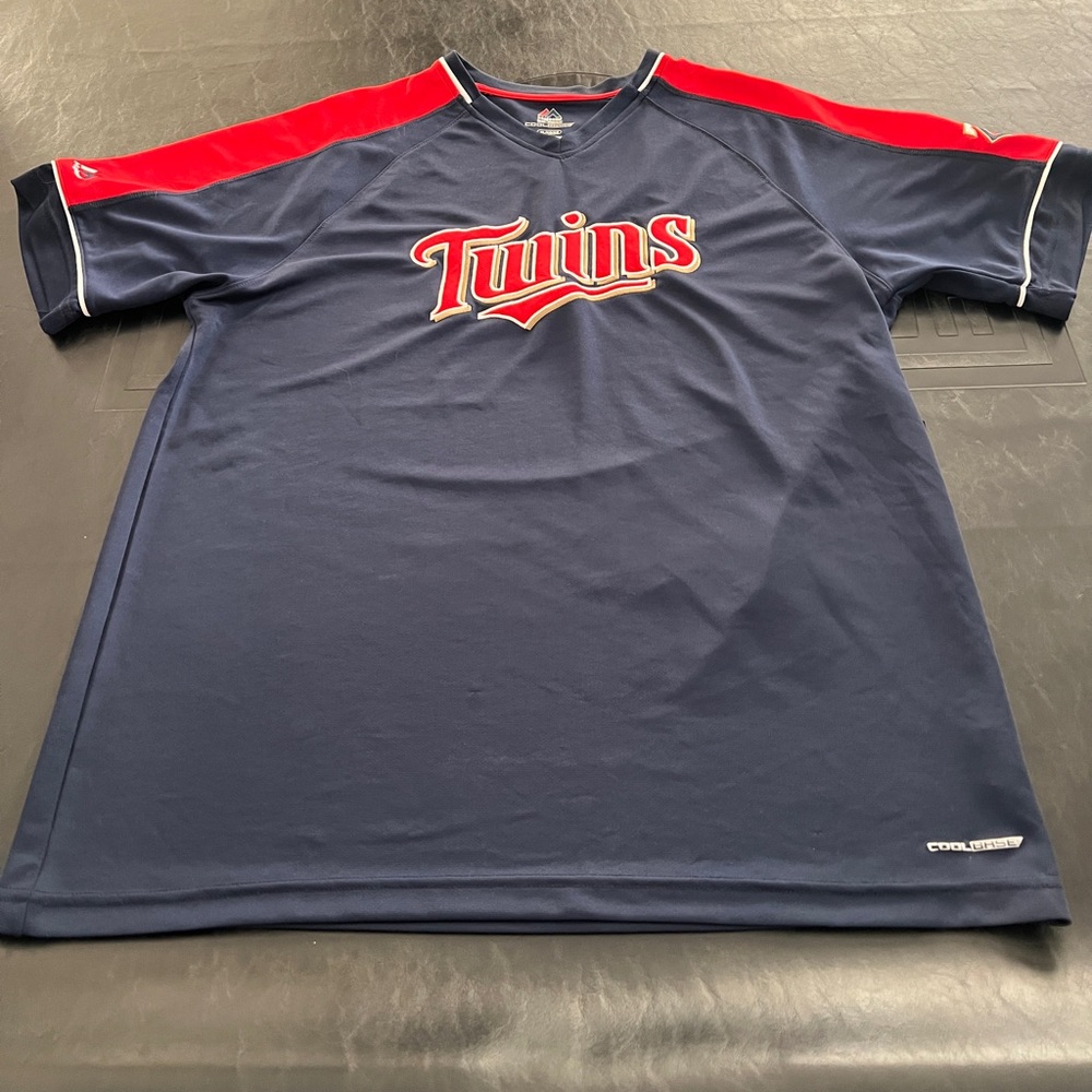 Minnesota Twins Men’s Size XL Baseball Jersey